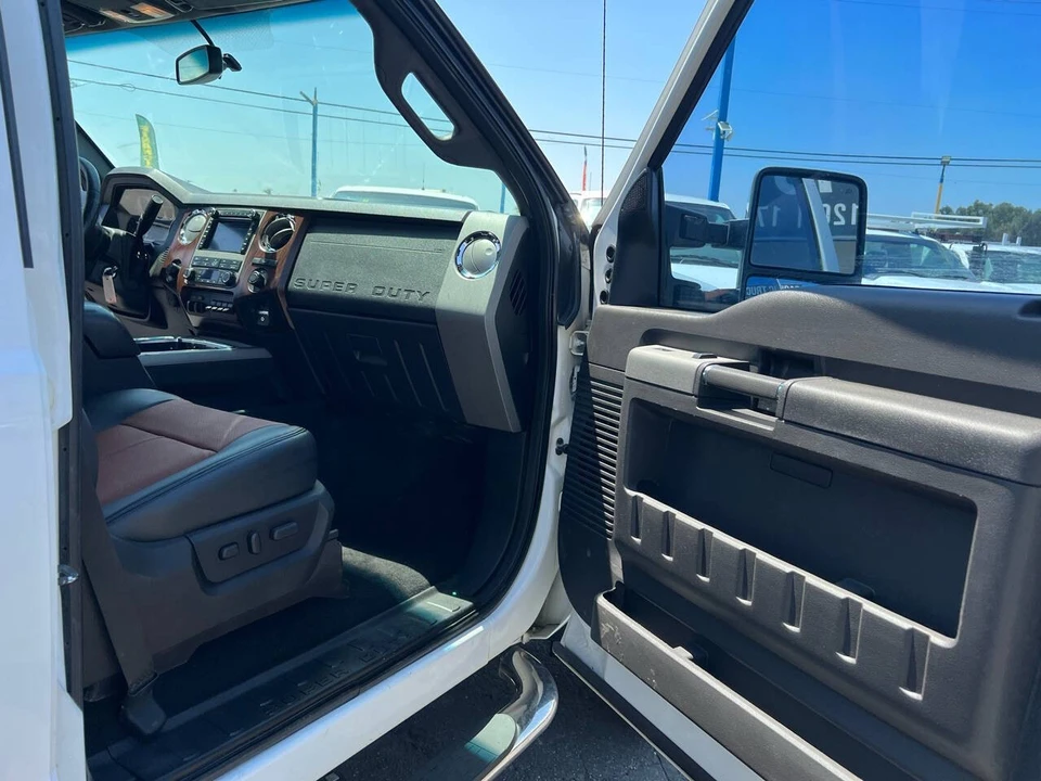 2011 Ford Super Duty 3rd Gen - Image 27 of 29