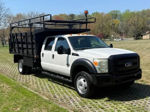 2011 Ford F-550 XL 4DR Crew Cab