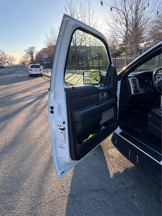 2011 Ford - Image 15 of 20