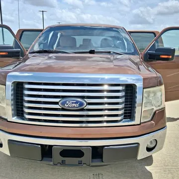 2011 Ford F150 SuperCrew Cab XLT Pickup 4D 5 1/2 ft