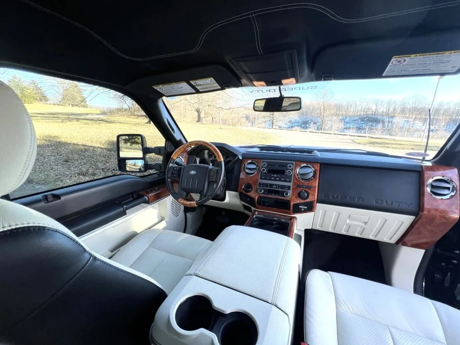 2011 Ford Super Duty 3rd Gen - Image 19 of 25