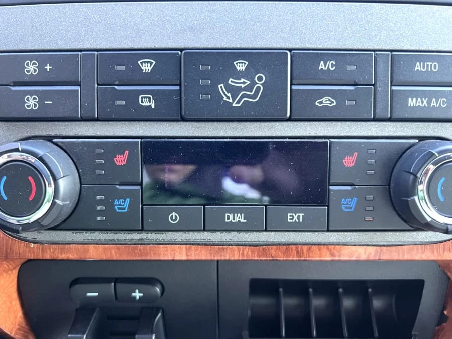 2011 Ford Super Duty 3rd Gen - Image 15 of 25