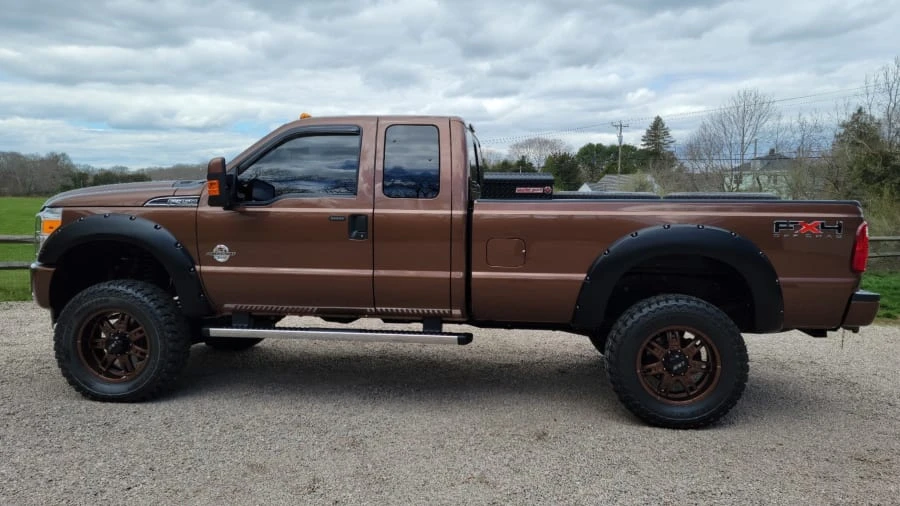 2011 Ford Super Duty 3rd Gen - Image 2 of 12