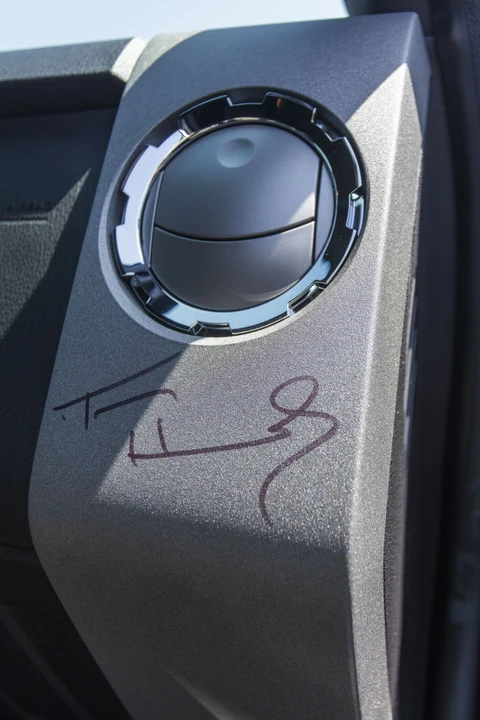2011 Ford Super Duty 3rd Gen - Image 19 of 21
