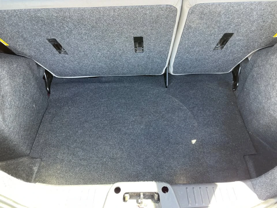 2011 Ford Fiesta - Image 12 of 13