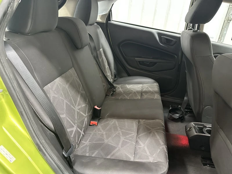 2011 Ford Fiesta - Image 15 of 21