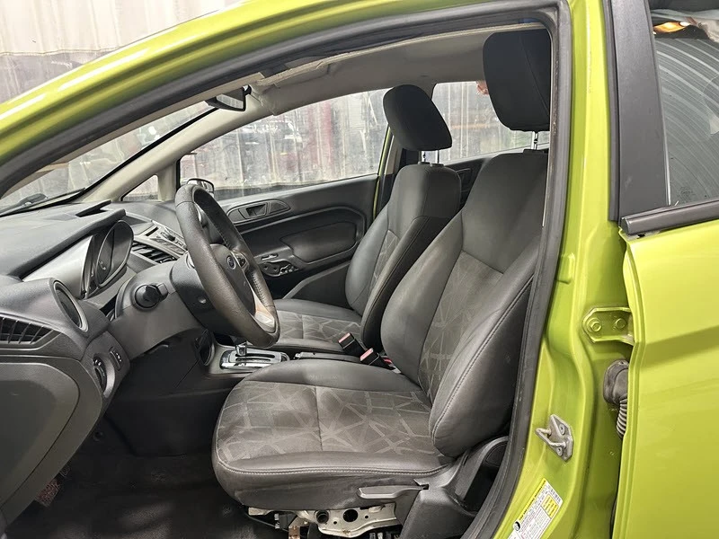 2011 Ford Fiesta - Image 10 of 21