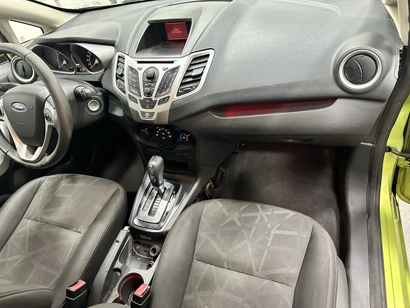 2011 Ford Fiesta - Image 18 of 21