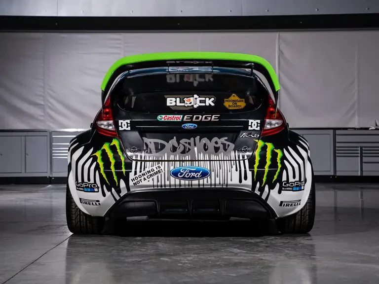 2011 Ford Fiesta - Image 9 of 31