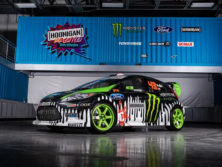 2011 Ford Fiesta - Image 11 of 31