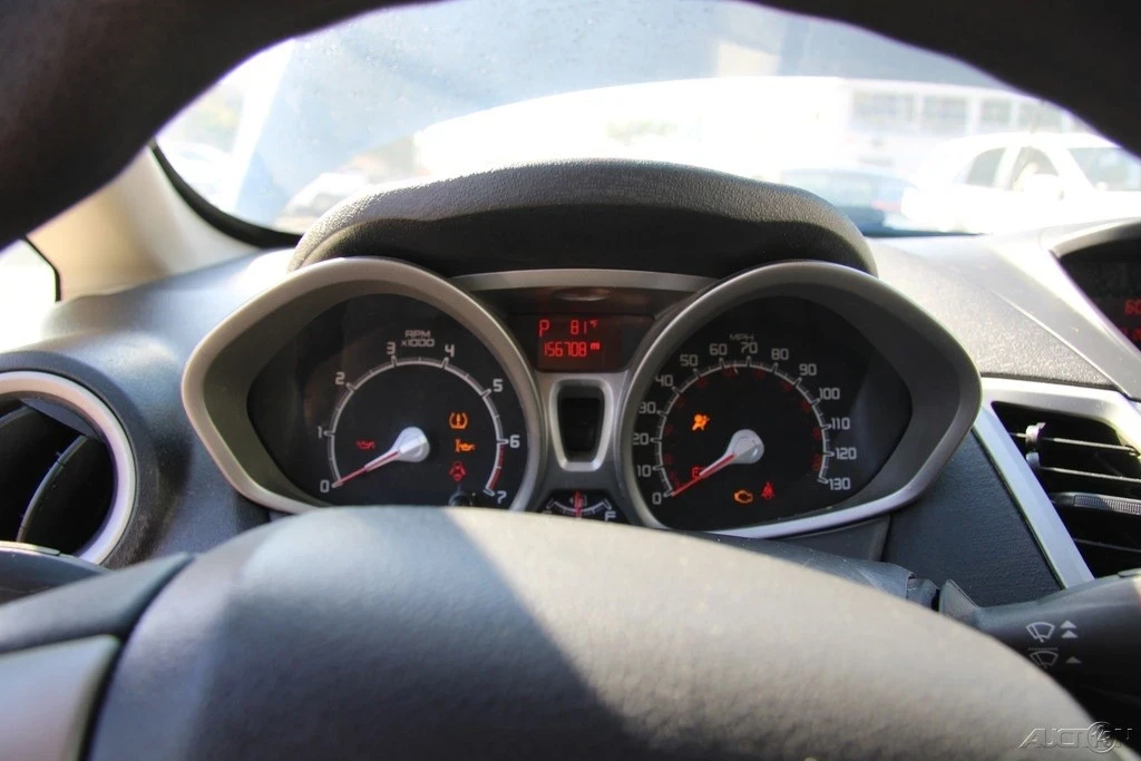 2011 Ford Fiesta - Image 13 of 21