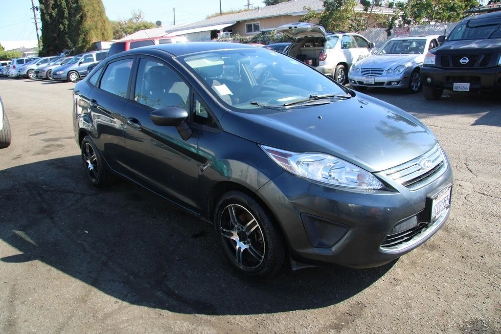 2011 Ford Fiesta - Image 7 of 21