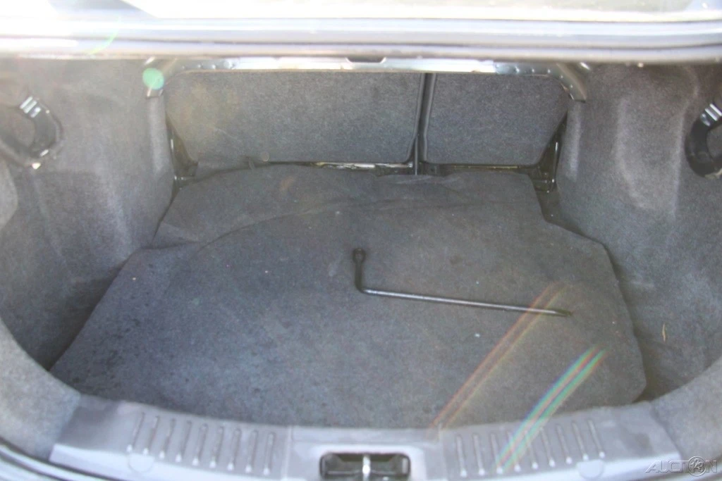 2011 Ford Fiesta - Image 19 of 21