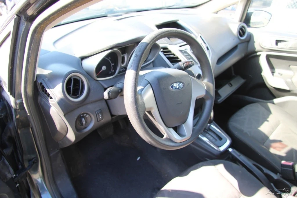 2011 Ford Fiesta - Image 12 of 21