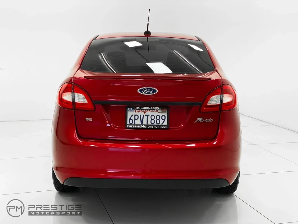 2011 Ford Fiesta - Image 5 of 12
