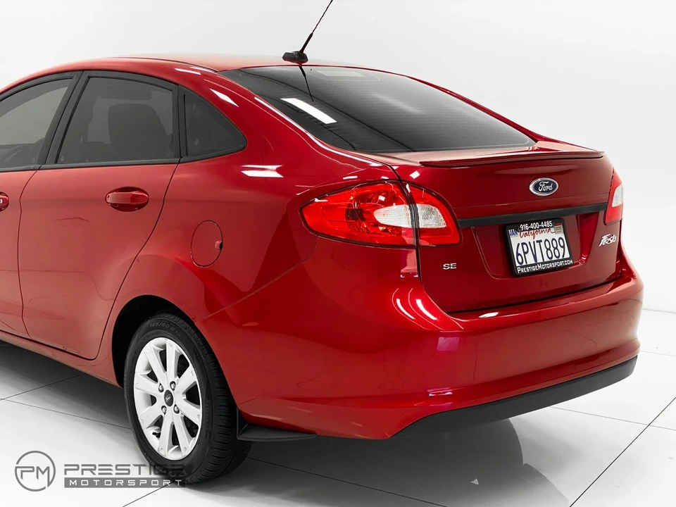 2011 Ford Fiesta - Image 10 of 21