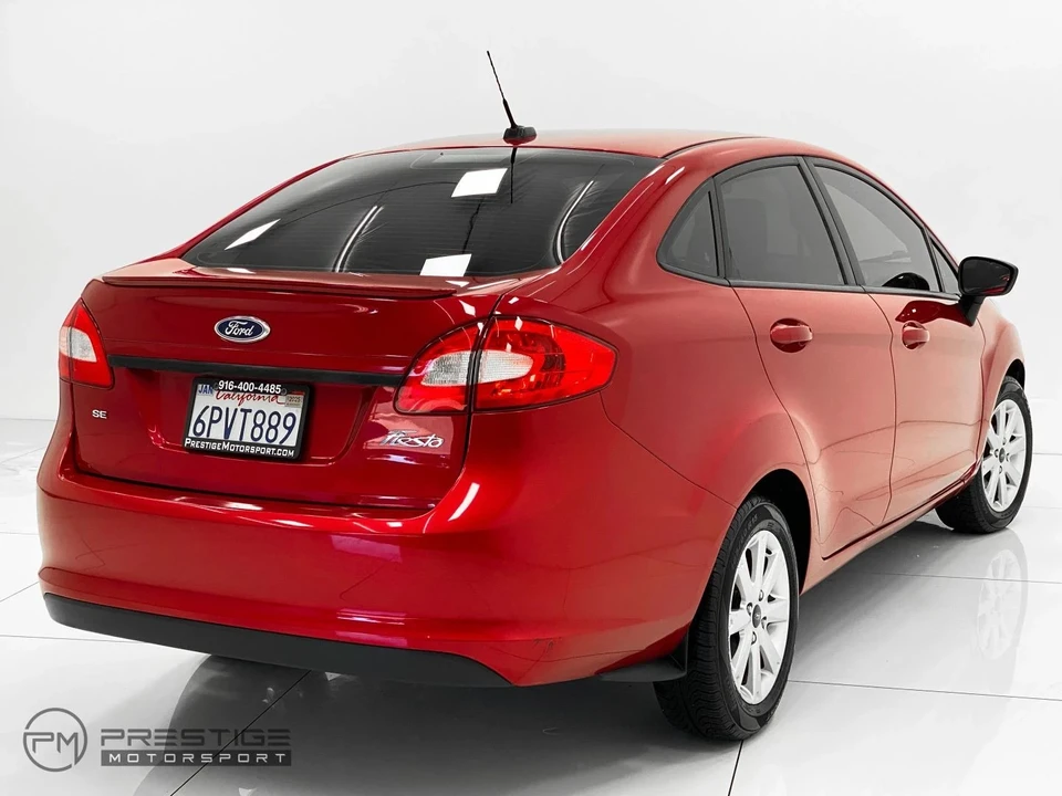 2011 Ford Fiesta - Image 6 of 12