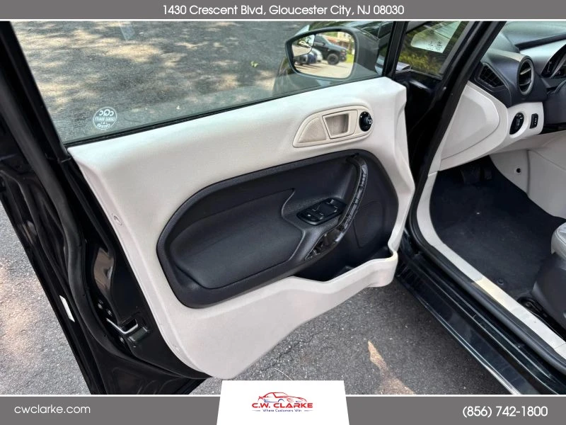 2011 Ford Fiesta - Image 11 of 12