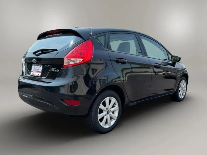 2011 Ford Fiesta - Image 6 of 12