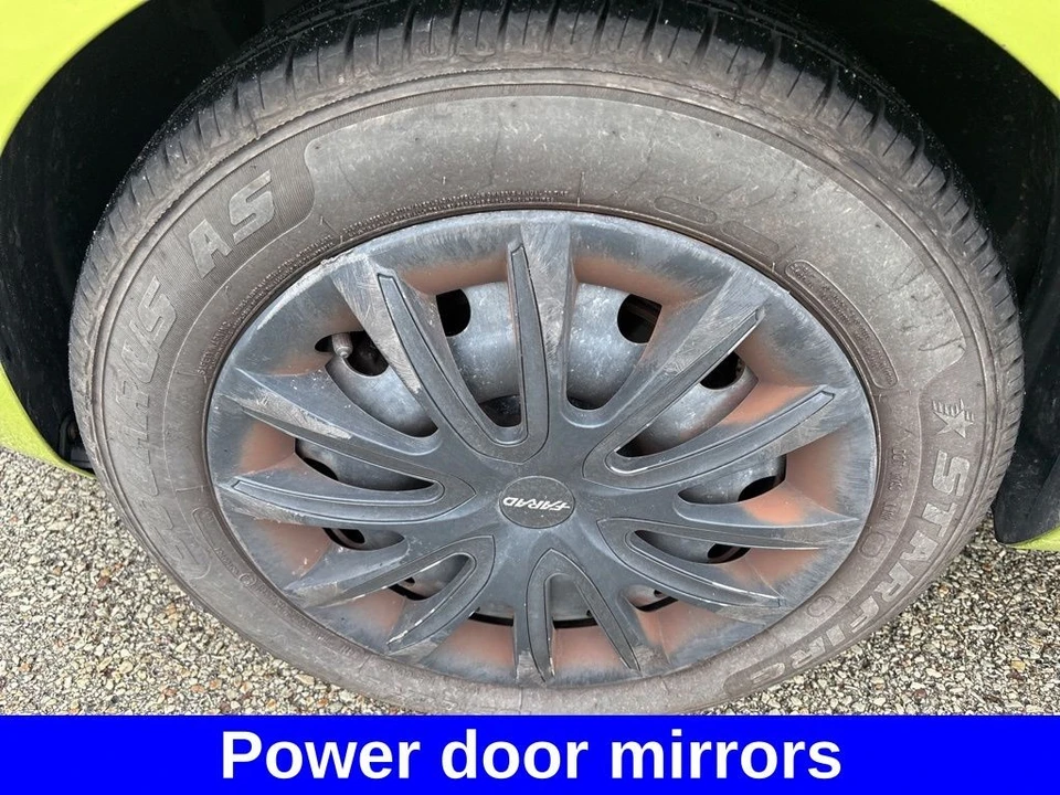 2011 Ford Fiesta - Image 12 of 12