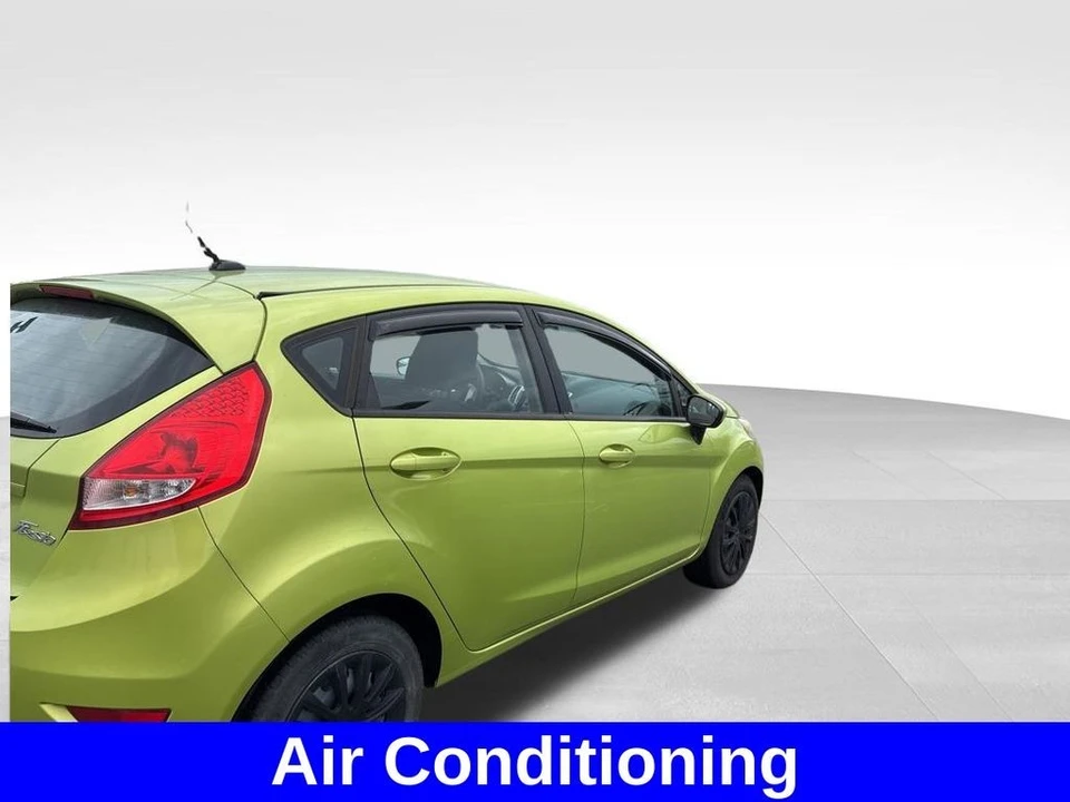 2011 Ford Fiesta - Image 6 of 12