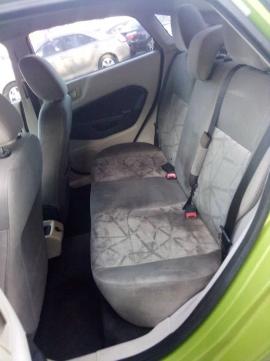 2011 Ford Fiesta - Image 12 of 18