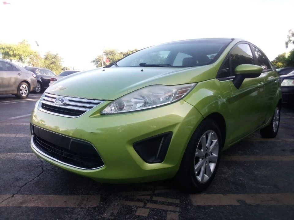 2011 Ford Fiesta - Image 10 of 18