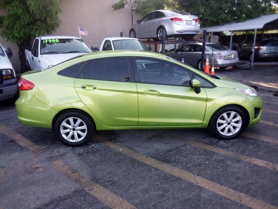 2011 Ford Fiesta - Image 7 of 18
