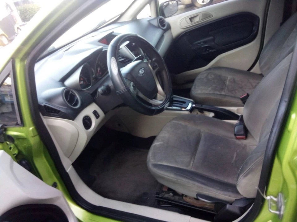 2011 Ford Fiesta - Image 11 of 18