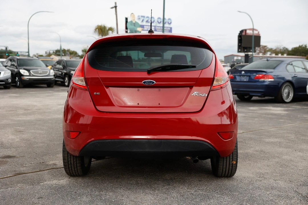 2011 Ford Fiesta - Image 7 of 12