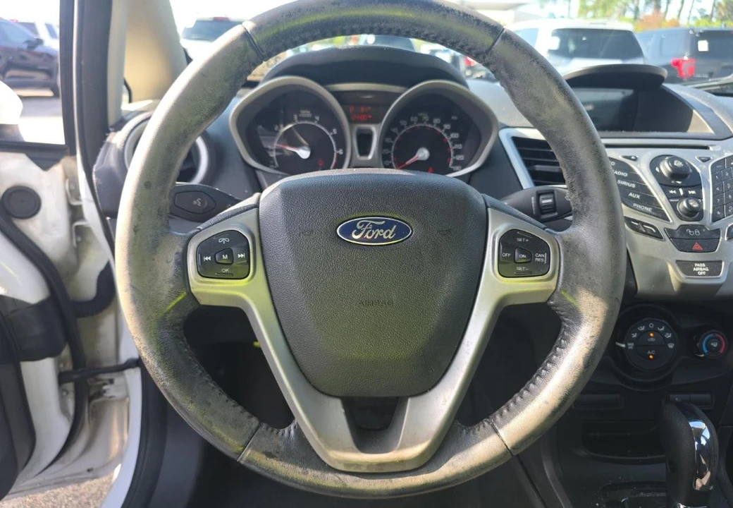 2011 Ford Fiesta - Image 13 of 19