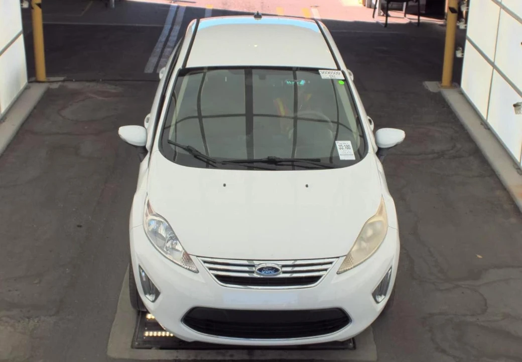 2011 Ford Fiesta - Image 2 of 19