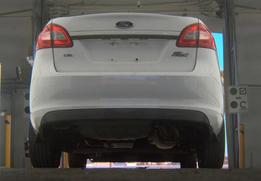 2011 Ford Fiesta - Image 7 of 19