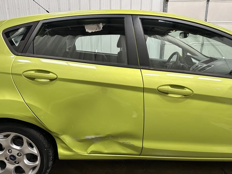 2011 Ford Fiesta - Image 19 of 21