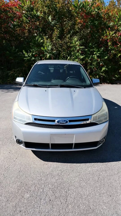 2011 Ford Focus - Image 2 of 5