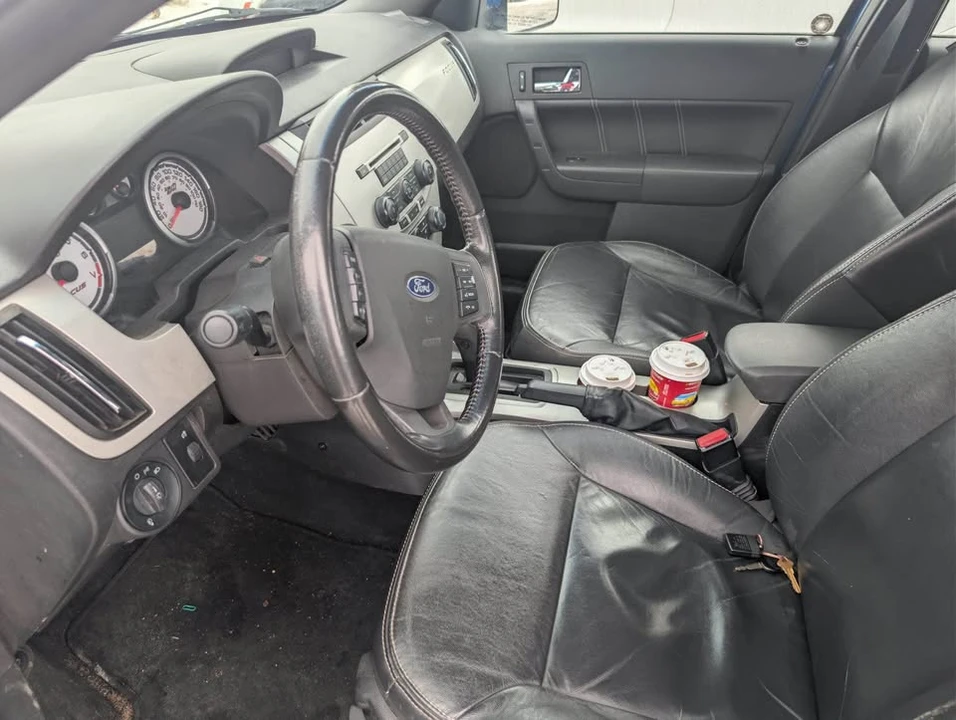 2011 Ford Focus - Image 5 of 5