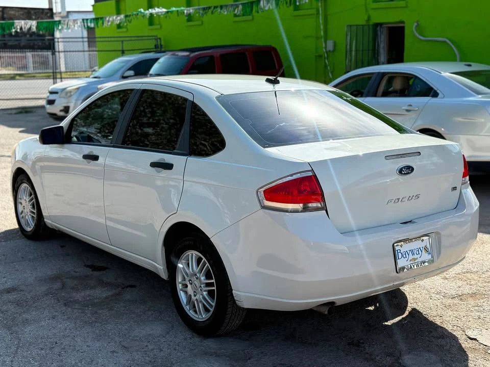 2011 Ford Focus 3rd Gen - Image 5 of 9