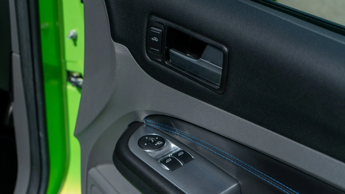 2011 Ford Focus RS 2nd Gen - Image 19 of 30