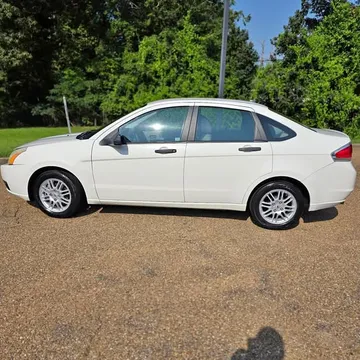 2011 Ford Focus SE Sedan 4D