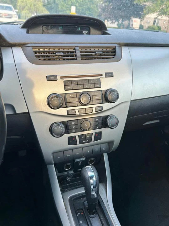 2011 Ford Focus 2nd Gen - Image 14 of 14