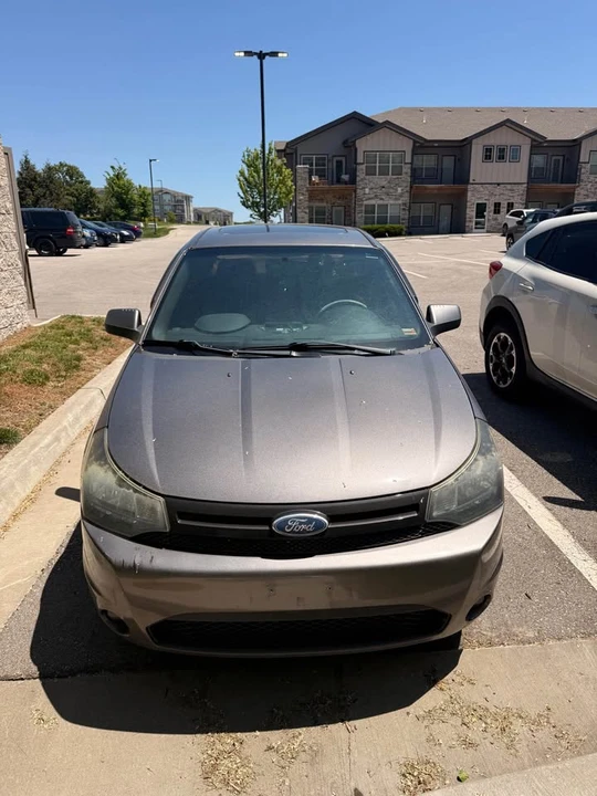 2011 Ford Focus 2nd Gen - Image 2 of 6