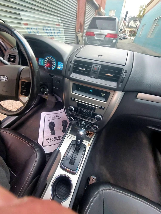 2011 Ford Fusion 1st Gen - Image 11 of 21