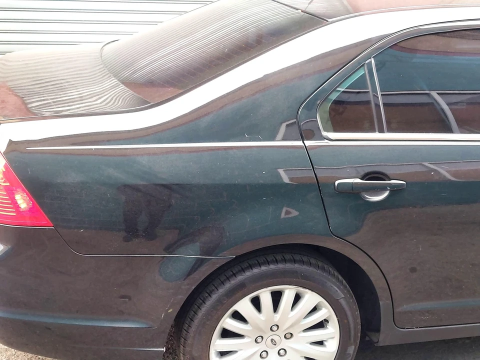2011 Ford Fusion 1st Gen - Image 16 of 21