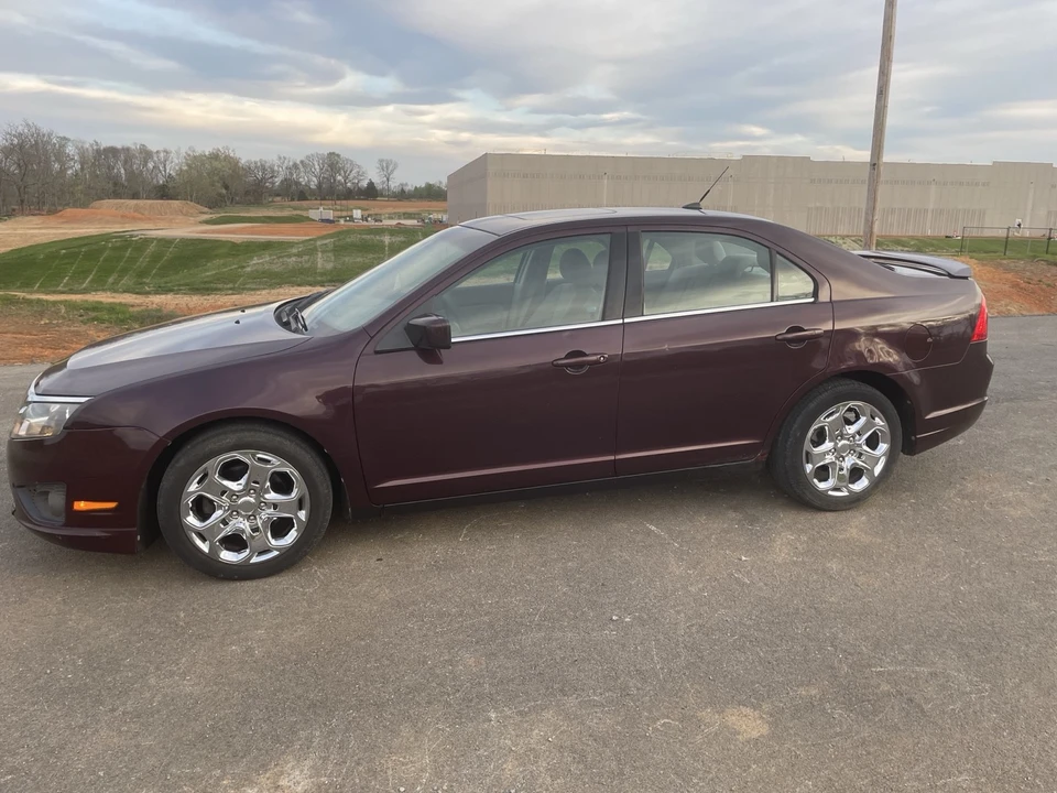 2011 Ford Fusion 1st Gen - Image 2 of 21
