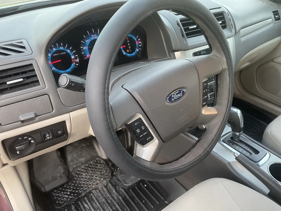 2011 Ford Fusion 1st Gen - Image 15 of 21