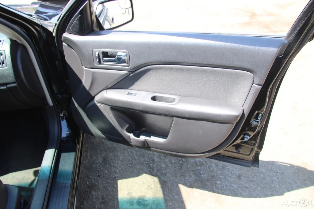 2011 Ford Fusion 1st Gen - Image 19 of 21