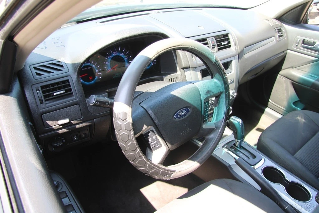 2011 Ford Fusion 1st Gen - Image 12 of 21