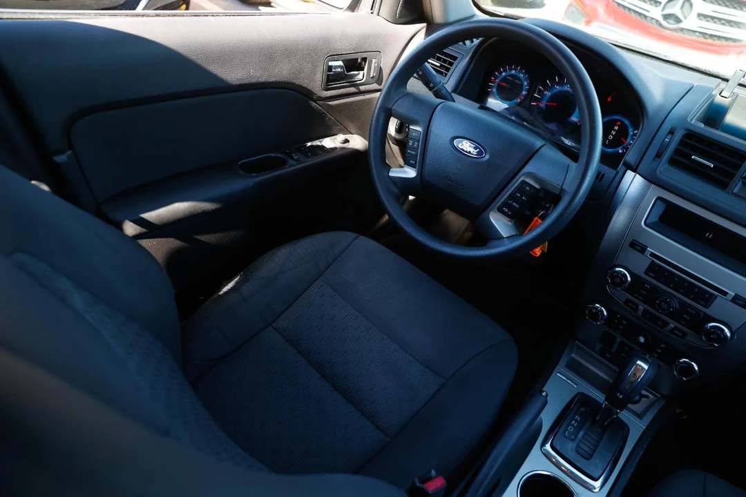 2011 Ford Fusion 1st Gen - Image 20 of 21