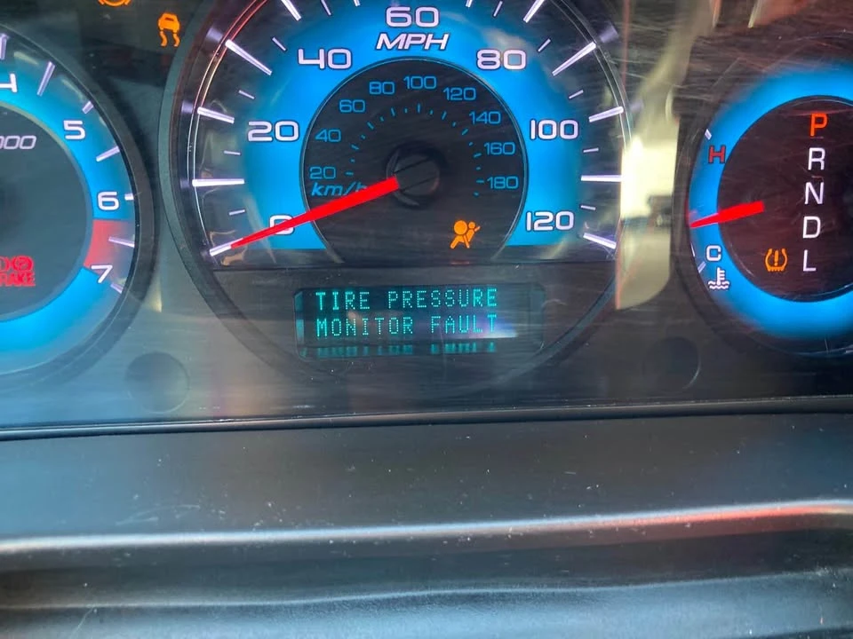 2011 Ford Fusion 1st Gen - Image 12 of 19