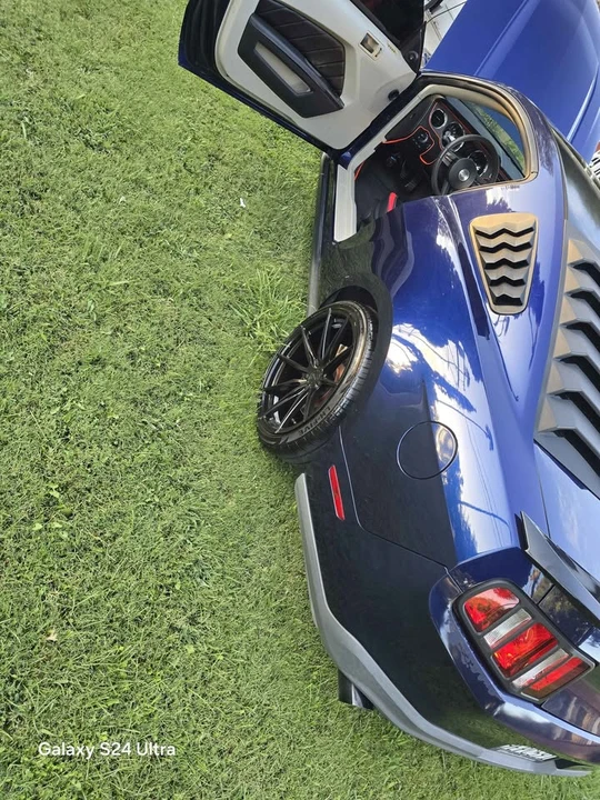 2011 Ford GT - Image 3 of 6